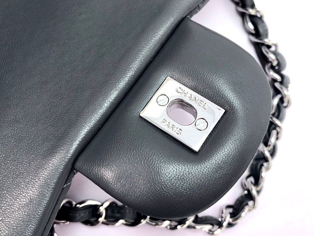 Upgraded version A1113 So beautiful that no one has friends CF Classic diamond series Original lambskin small buckle version Professionally customized heavyweight hardware shoulder straps Handmade wiring Lining leather Exquisite hot stamping font Uniform