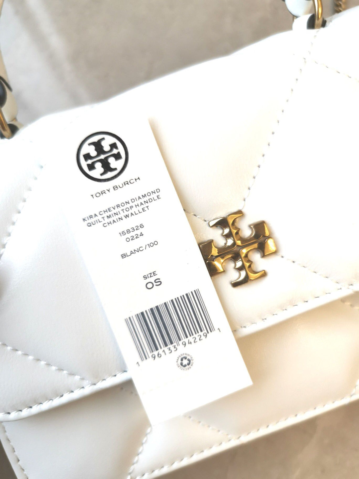 Number 516 TB158326 New Kira Mini Handheld Cloud Bag Diamond Fragrance Leather Large Diamond Grid Design retains Kira's original elegant style while adding a sense of fashion Size 17.511.54.5 158326