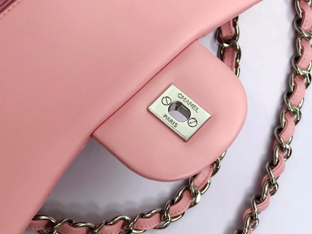 Upgraded version A1113 So beautiful that no one has friends CF Classic diamond series Original lambskin small buckle version Professionally customized heavyweight hardware shoulder straps Handmade wiring Lining leather Exquisite hot stamping font Uniform