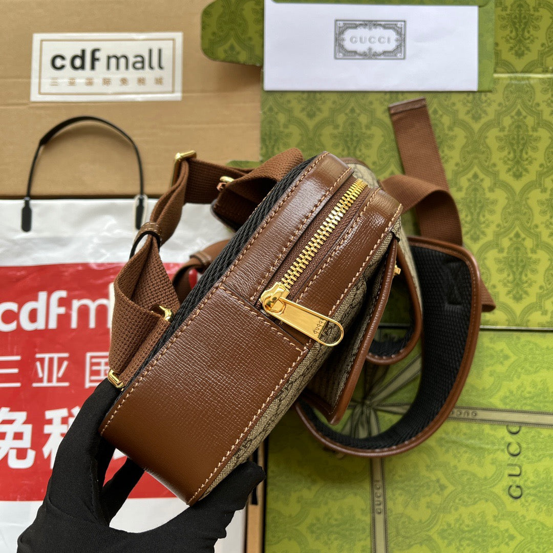 Original leather matching (fmall Sanya Duty Free Shop handbag HUH9G 8546, featuring timeless materials, color and house code combined, injecting a vintage feel into the style. This beige and ebony canvas small backpack, adorned with brown leather, is
