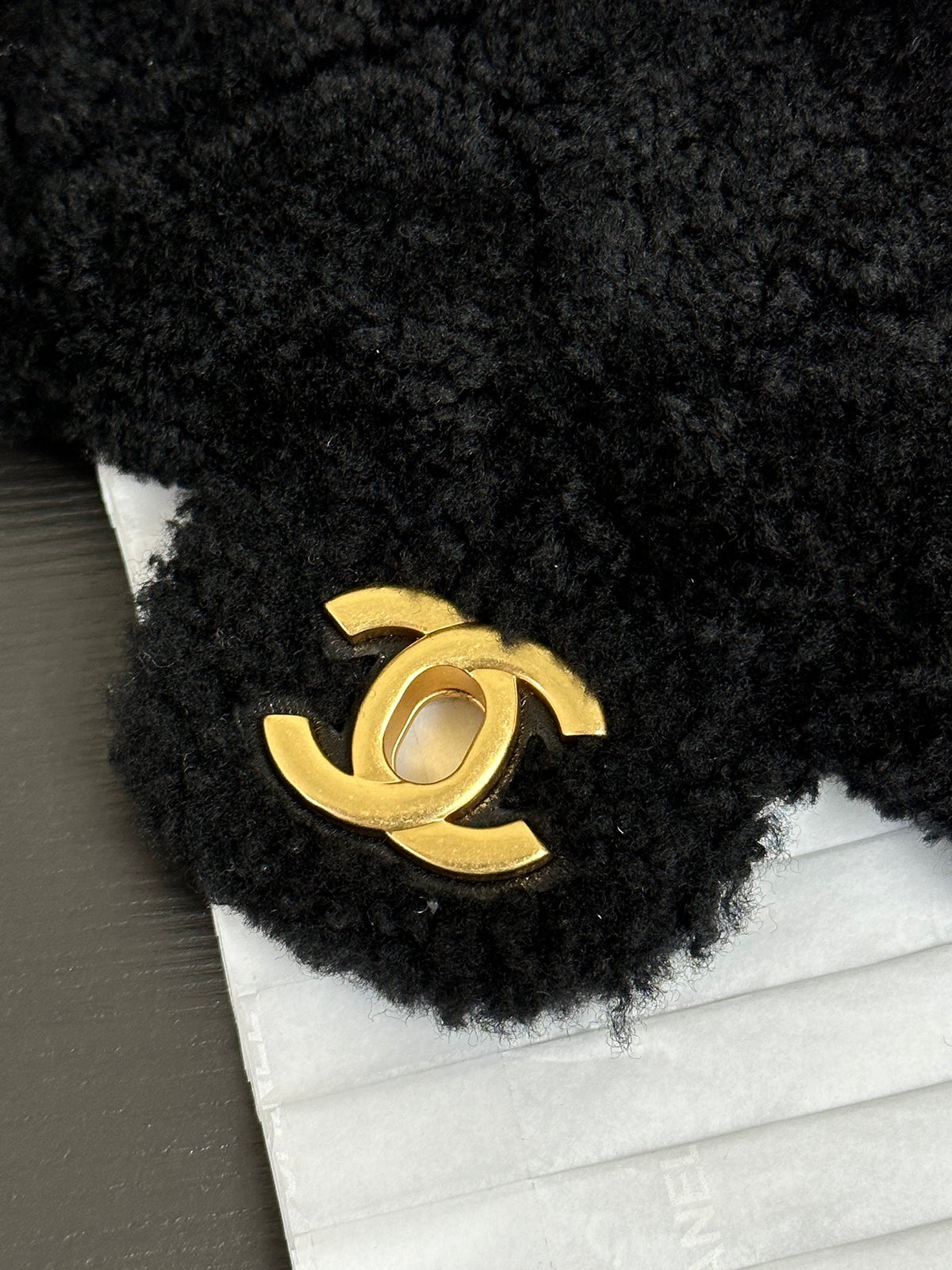Original factory leather stock 24k Teddy lamb fur cute value full marks furry soft and sticky Melad color bag is really amazing! There are so many highlights and details, whether it is paired with daily casual wear or formal dresses, it can perfectly