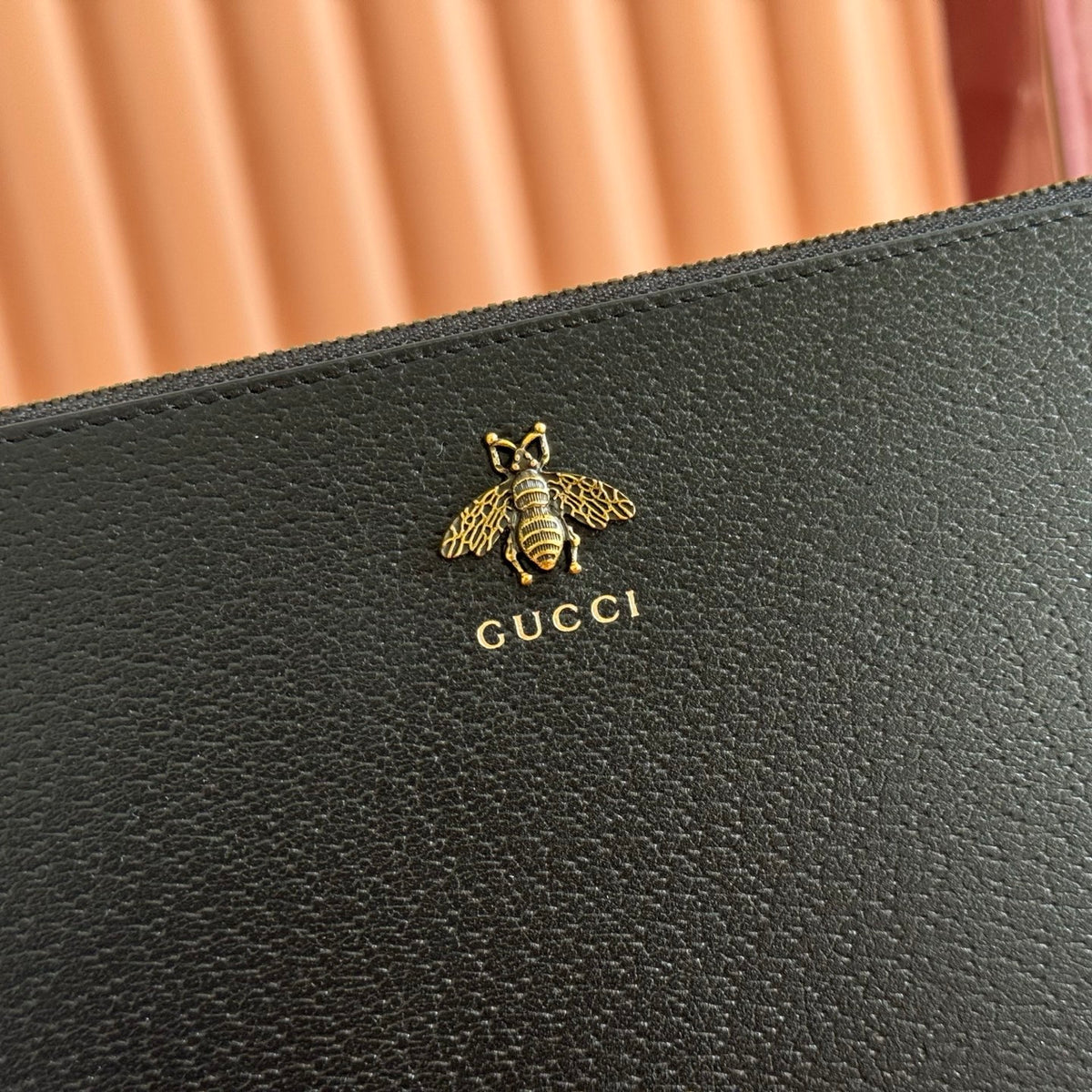 Original leather with complete packaging, G home mold making, matching specifications, matching inner methods, market exclusive thin leather handbag, GG metal accessories, eye-catching and unique, made of hot pressed calf leather to achieve the effect