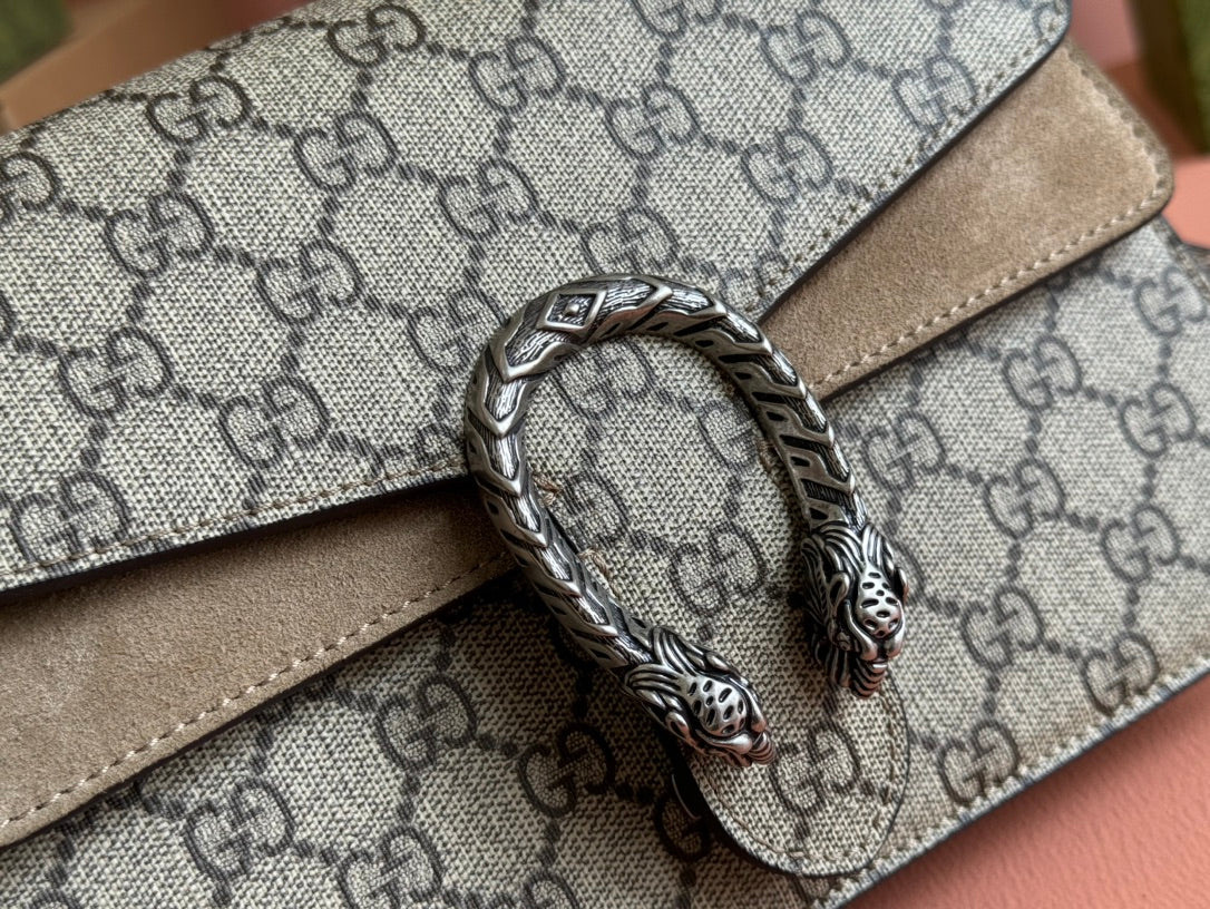 Original leather with full set of packaging, new G-home Dionysus series, inspired by Dionysus, one of the Greek gods, featuring double tiger-head buckles as romantic symbols that embody love and vows, reflecting a unique creative vision, striking the