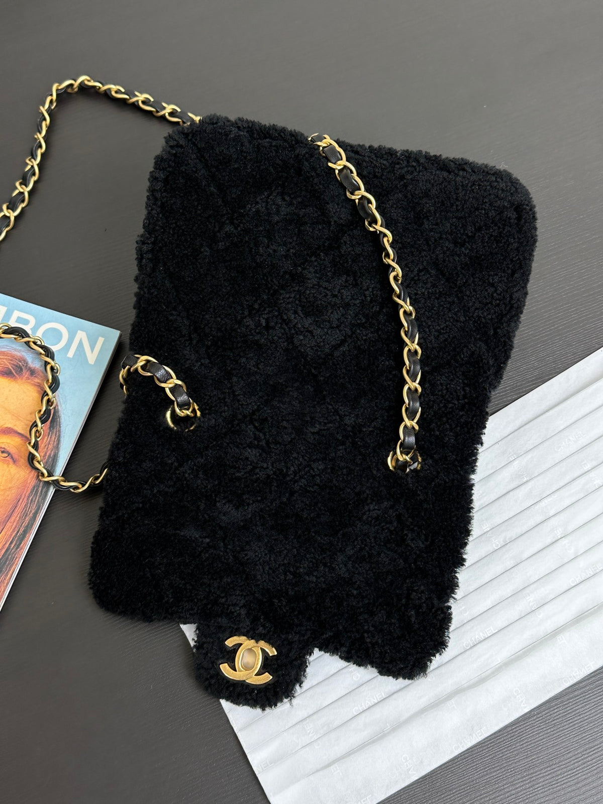 Original factory leather stock 24k Teddy lamb fur cute value full marks furry soft and sticky Melad color bag is really amazing! There are so many highlights and details, whether it is paired with daily casual wear or formal dresses, it can perfectly