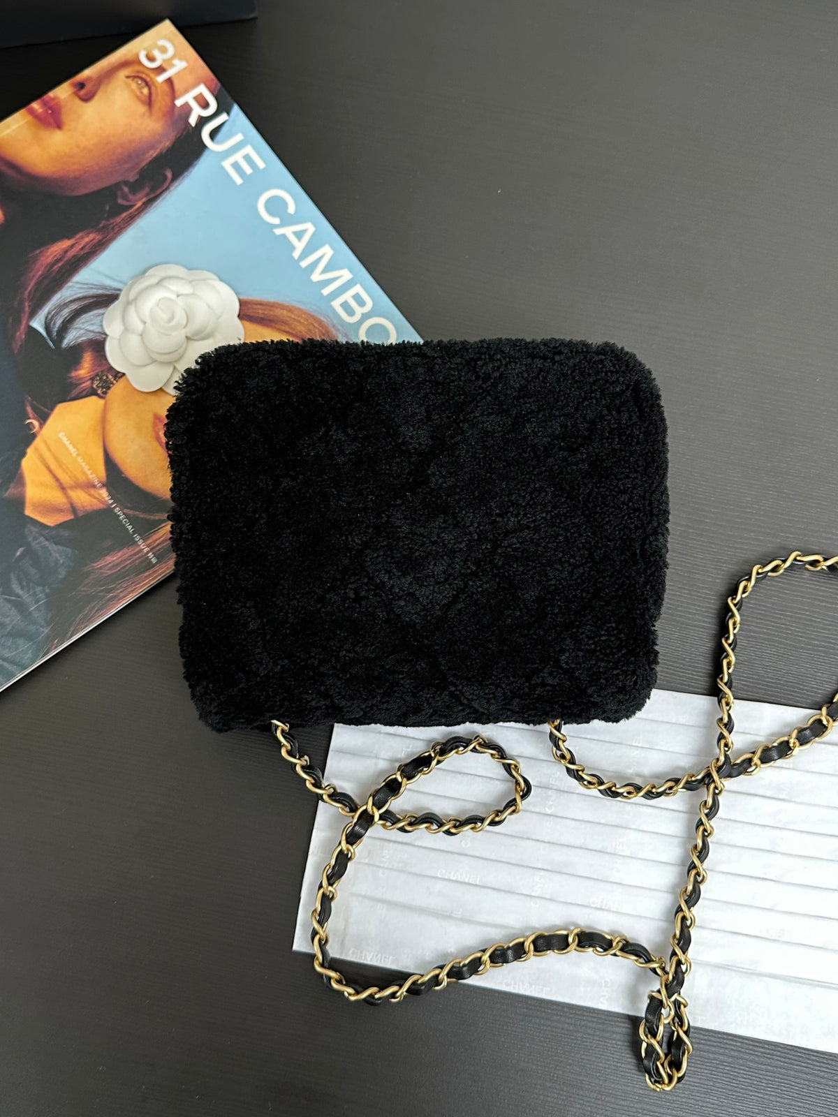 Original factory leather stock 24k Teddy lamb fur cute value full marks furry soft and sticky Melad color bag is really amazing! There are so many highlights and details, whether it is paired with daily casual wear or formal dresses, it can perfectly