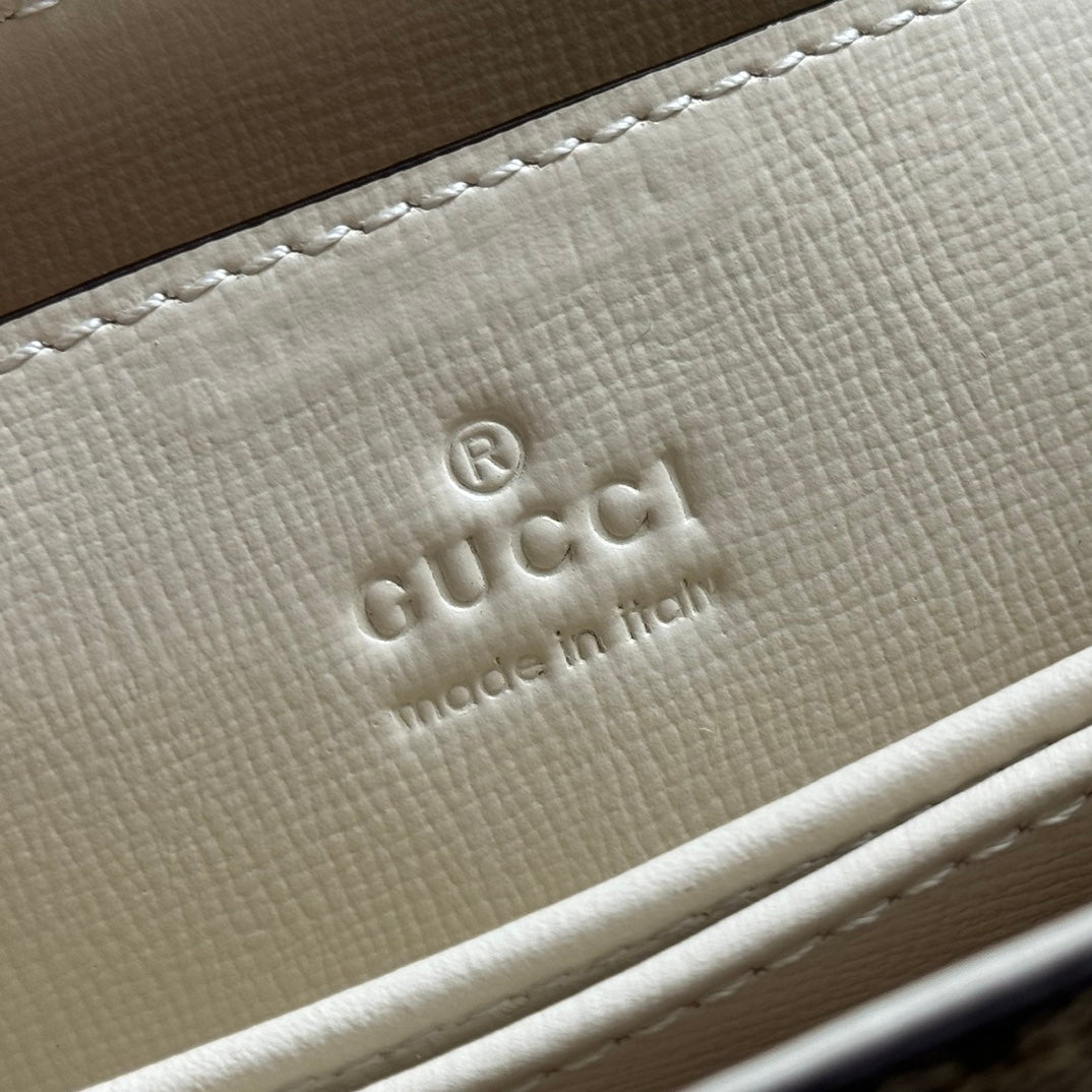 Original leather with full set of packaging introduction. The new fashion series from 1955 tells a moving story through colors. Supreme is a representative fabric of the brand, inspired by classic designs from the 1930s. The classic brown and ebony design