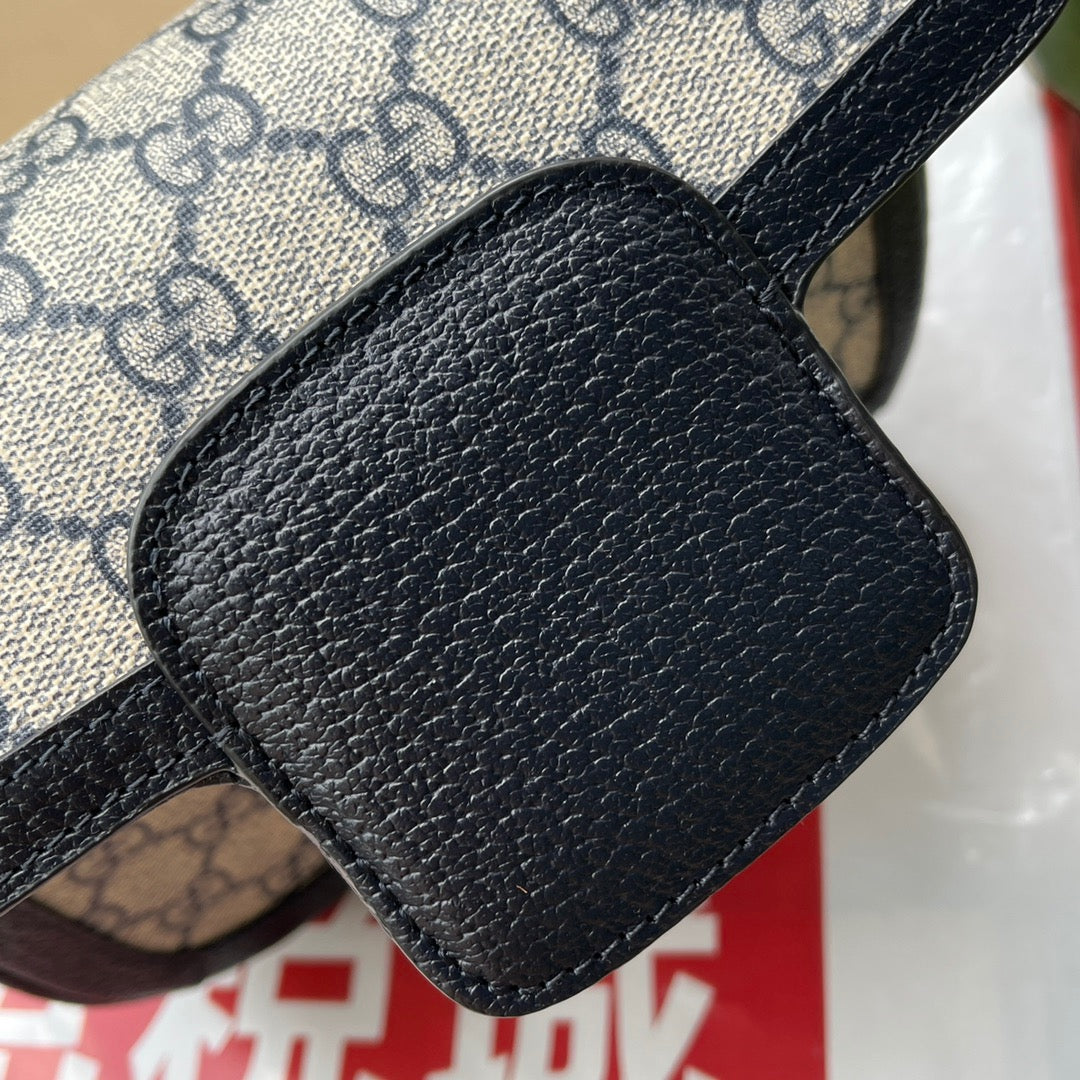 Original leather accessories (Cdfmall Sanya Duty Free Shop tote bag GG Supreme Gucci Love March new fashion collection introduces classic and timeless blue and beige combination inheritance material with low environmental impact. Canvas material has