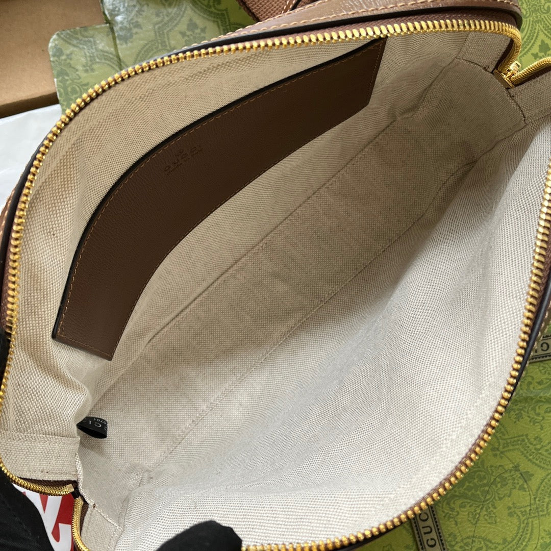 Original leather matching (fmall Sanya Duty Free Shop handbag HUH9G 8546, featuring timeless materials, color and house code combined, injecting a vintage feel into the style. This beige and ebony canvas small backpack, adorned with brown leather, is