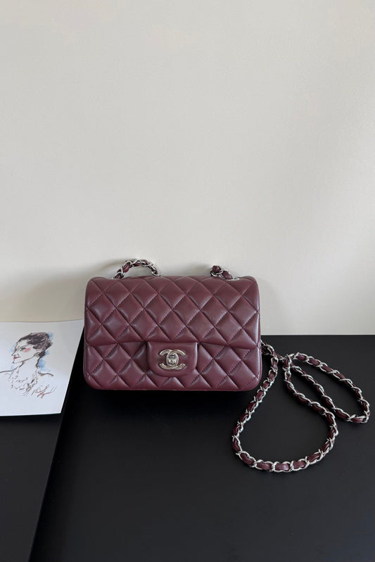 Upgraded version (full leather inside and outside) CF 20cm lambskin. Exclusive good product on the market. Please see the pictures for leather details and workmanship. It is perfect. Welcome to compare. 116 maroon silver buckle.