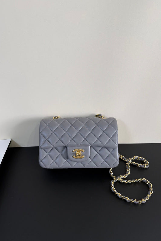 Upgraded version (full leather inside and outside) CF 20cm lambskin. Exclusive product in the market. Please see the pictures for leather details and workmanship. It is perfect. Welcome to compare. 116 Gray Gold
