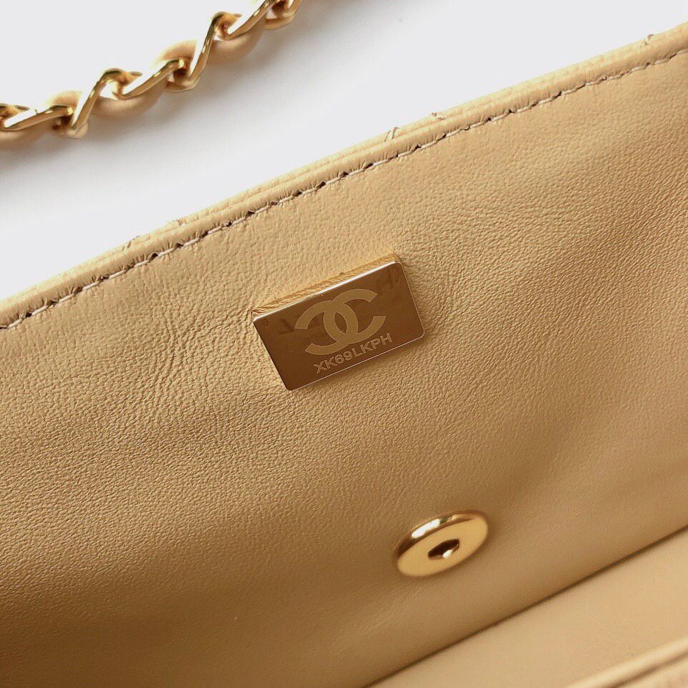 The latest version of classic ball pattern caviar cowhide 1115 whole imported original cowhide CF..MM is directly regarded as high-end quality size 17cm gold and silver buckle in stock P650
