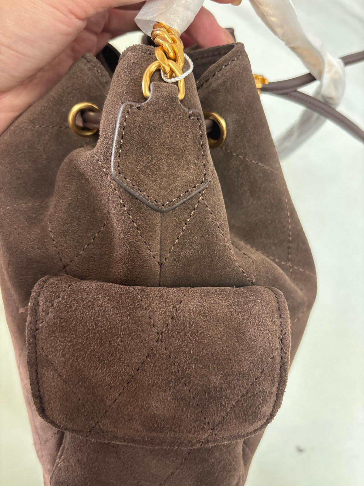 TORY BURCH is a super capable muntjac HoBo