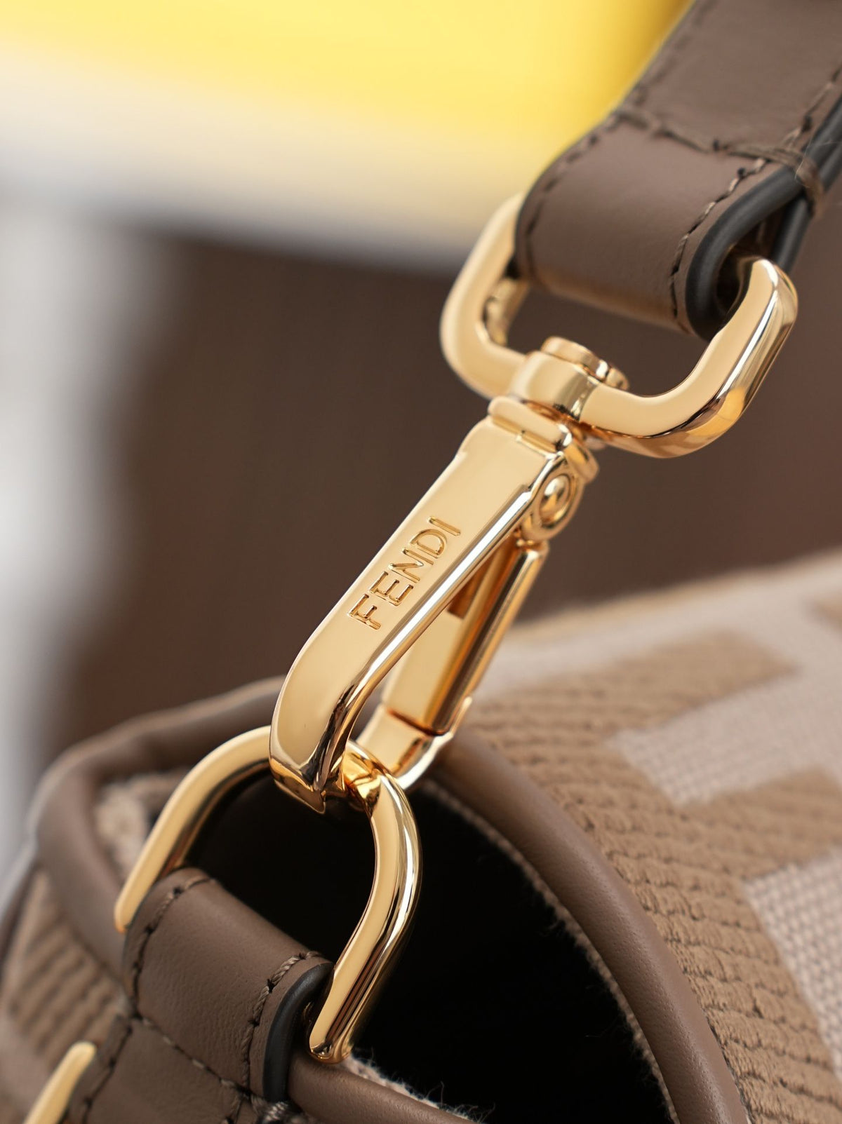 Model 6005, size 266.5 x 13.5 cm