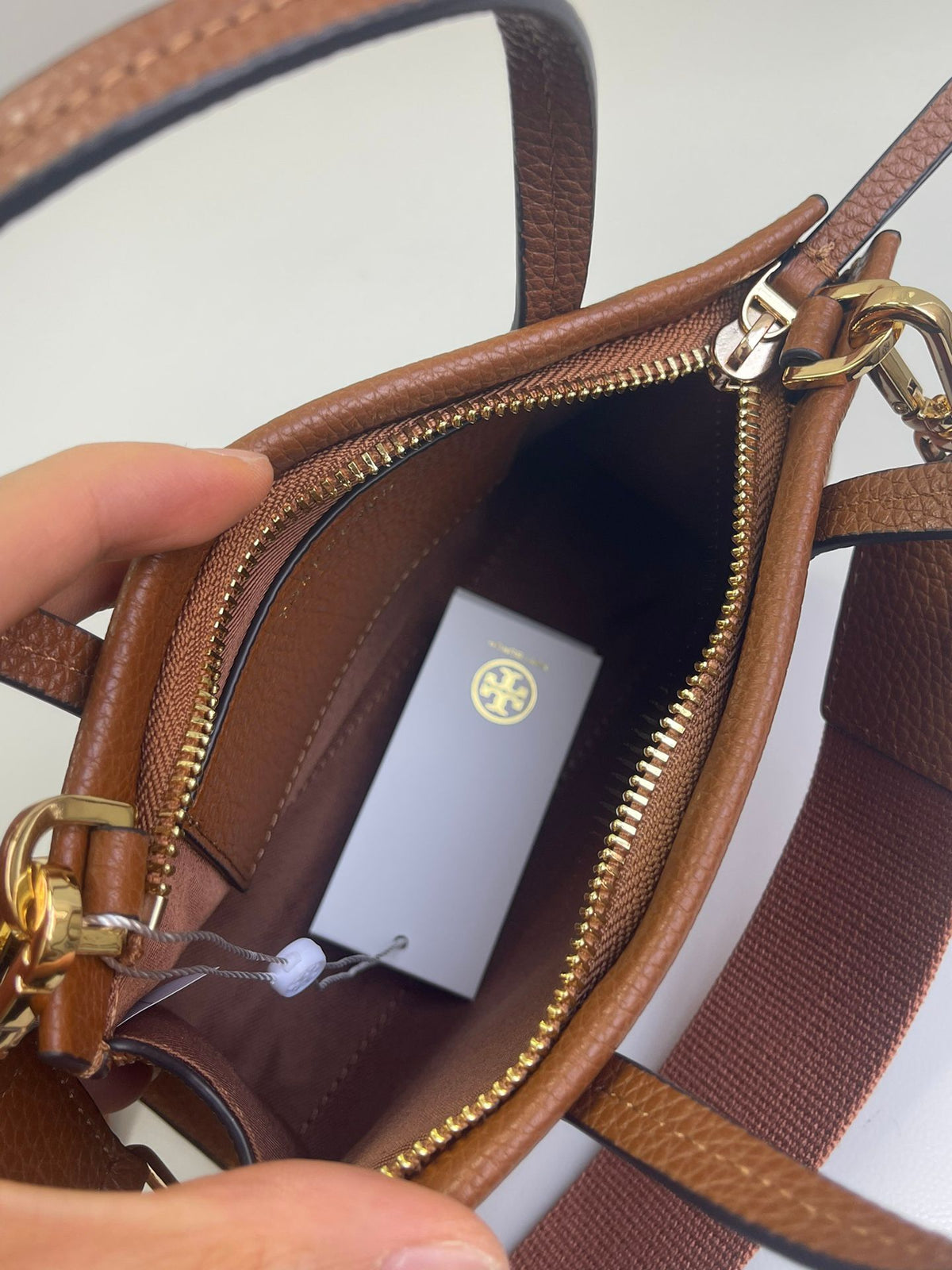 Story Burch ELLA tote, natural drop cowhide crossbody, bill of lading shoulder bag size 19.5x14.5x7, number H089 P370