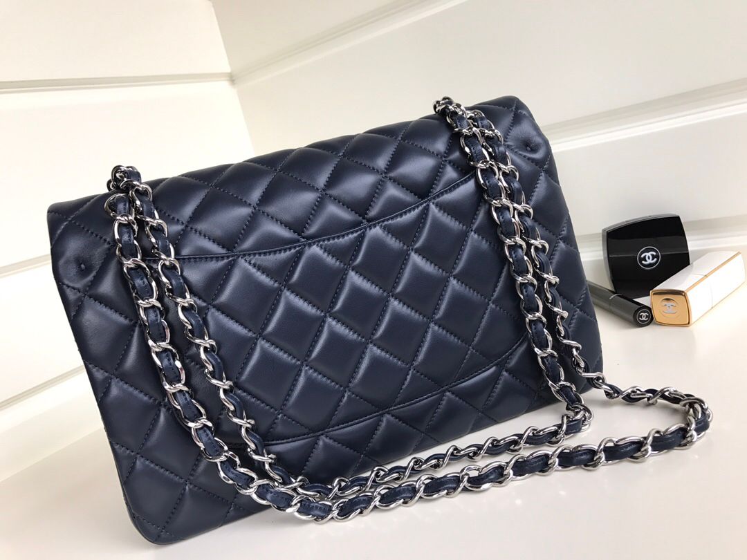 Upgraded version A1113 So beautiful that no one has friends CF Classic diamond series Original lambskin small buckle version Professionally customized heavyweight hardware shoulder straps Handmade wiring Lining leather Exquisite hot stamping font Uniform