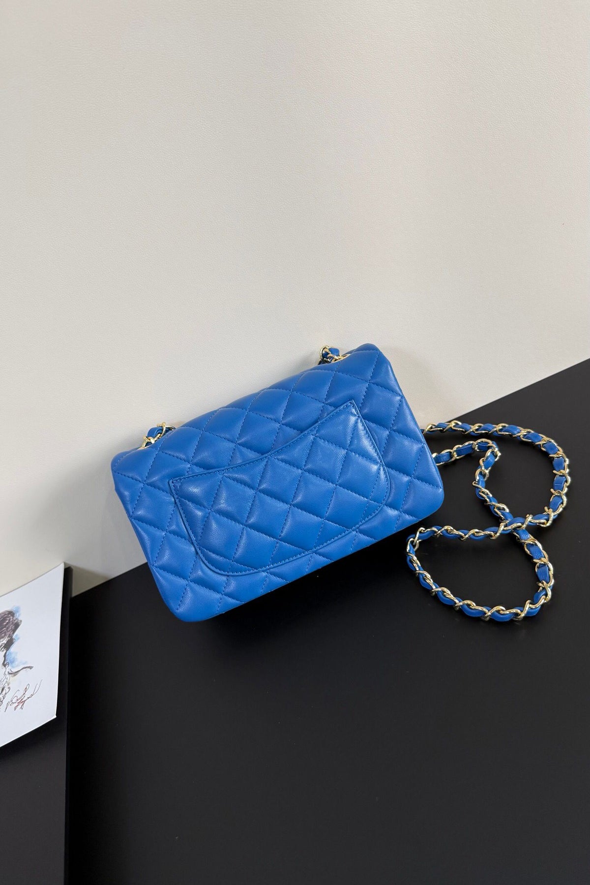 Upgraded version (full leather inside and outside) CF 20cm lambskin. Exclusive product on the market. Please see the pictures for leather details and workmanship. It is perfect. Welcome to compare. 116 electro-optical blue gold buckle.