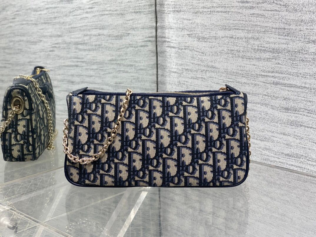 In stock Dior2026 early spring series Oblique bow chain bag, classic Oblique presbyopic canvas + black leather bow, elegant and playful