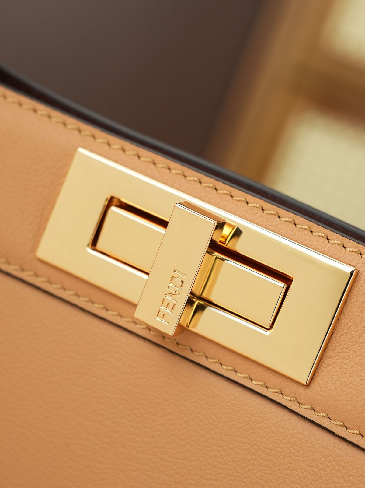 Model 8005, large size, 33x25x13cm