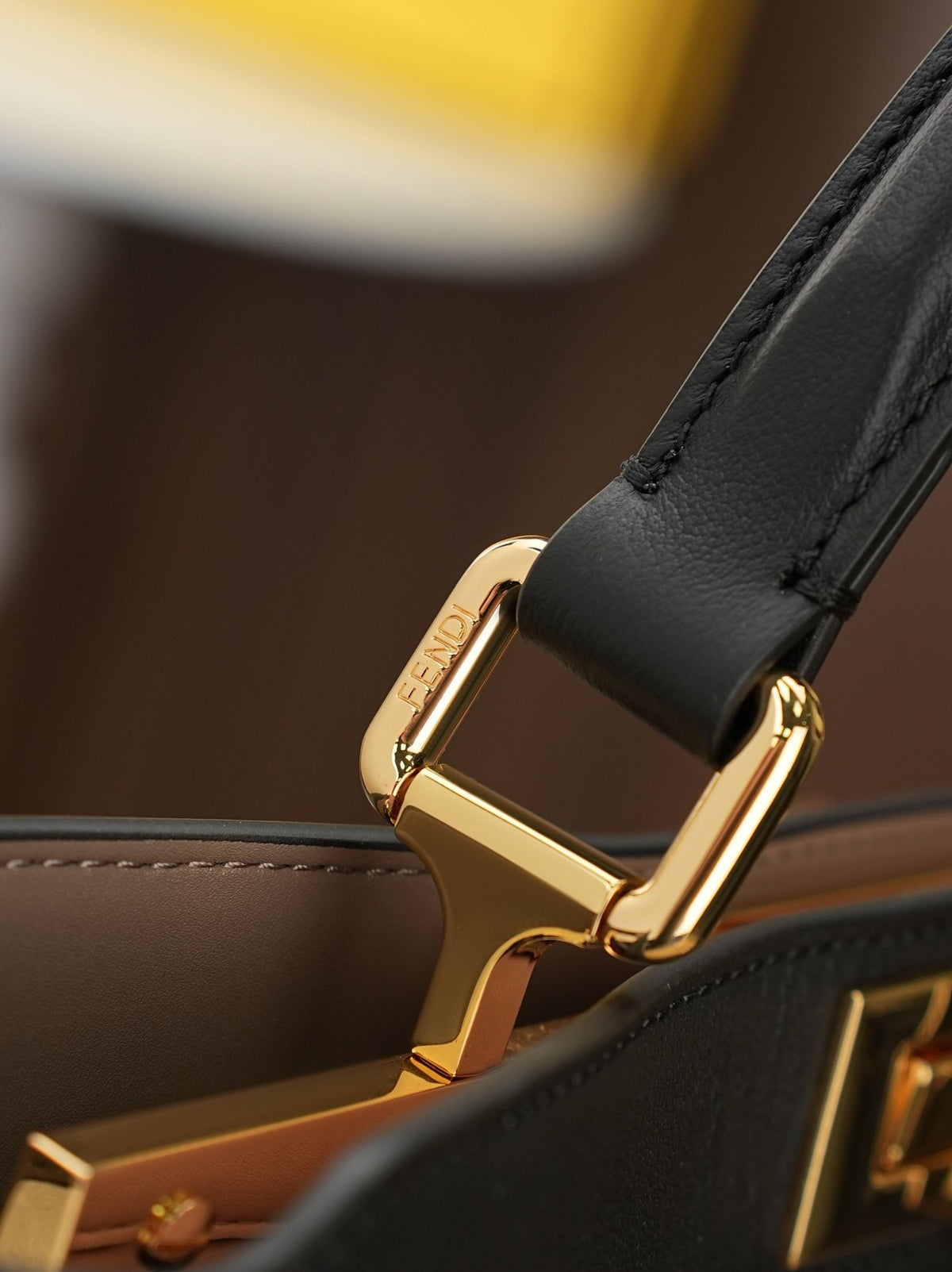 Model 8005, large size, 33x25x13cm