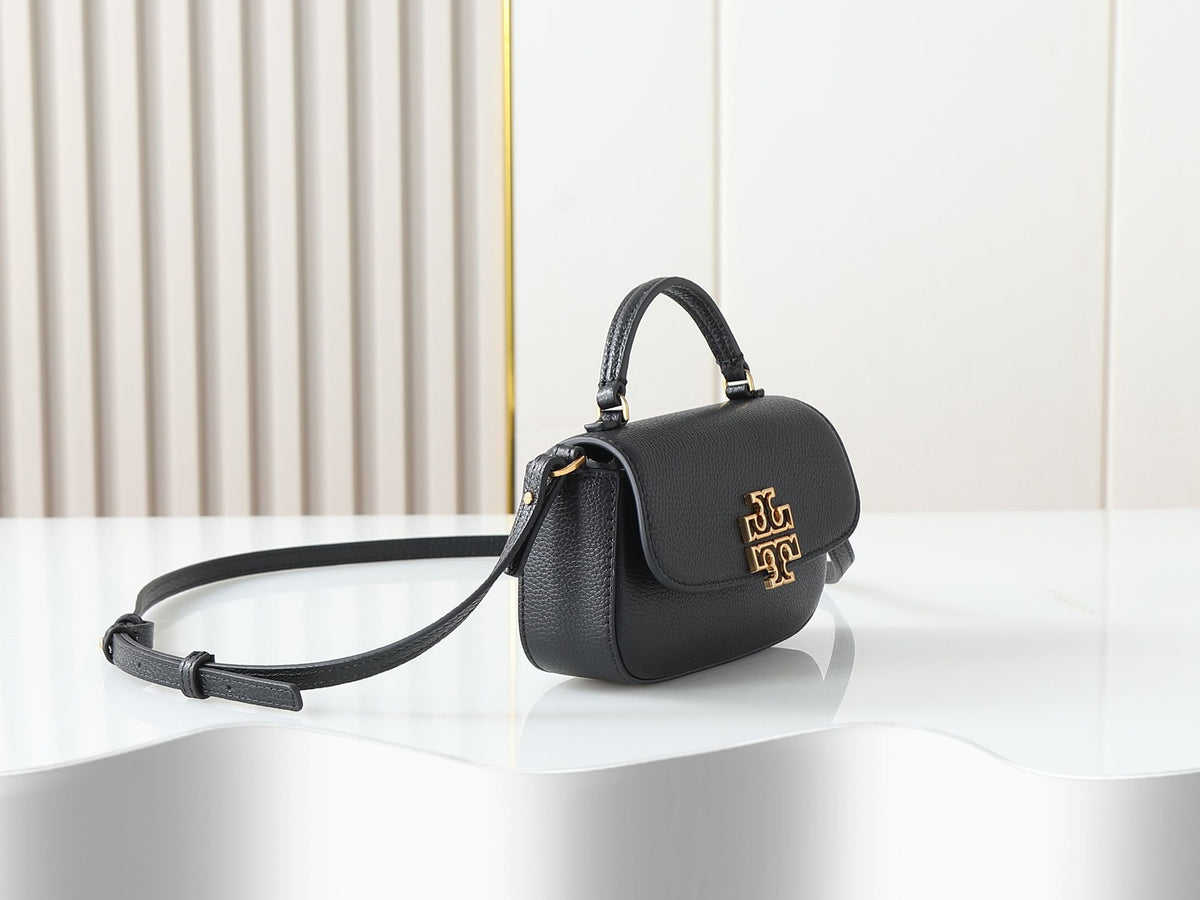 Top layer cowhide 300 Tory Burch's "caramel cube" lychee patterned leather feels a bit delicate and grainy to the touch, with a golden logo secretly flashing in the sunlight. TB handheld slanted hanging bag