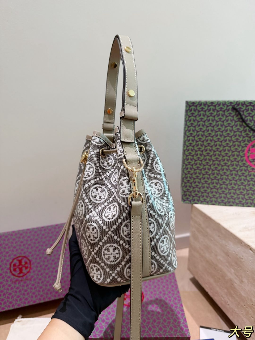 Large size box commuting versatile king | Tory Burch vintage water bucket bag