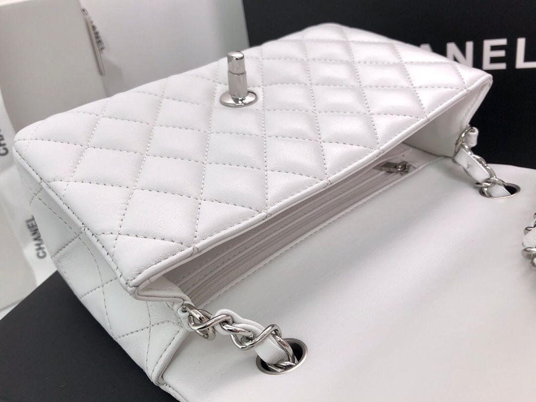CF series 1116 classic lambskin soft to the touch awesome shape [strong] exclusively developed size 20cm