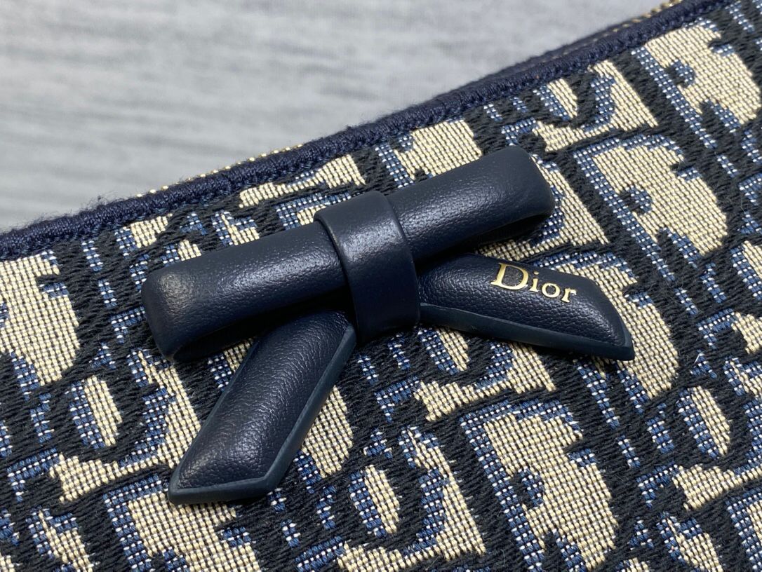 In stock Dior2026 early spring series Oblique bow chain bag, classic Oblique presbyopic canvas + black leather bow, elegant and playful