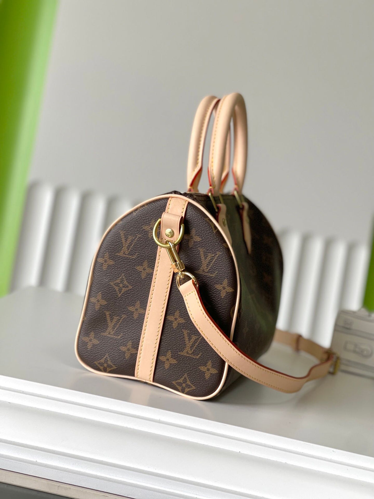 The highest version of the original factory leather top of the line original single with complete packaging top of the line original single physical shot M41113 size: 251915cm