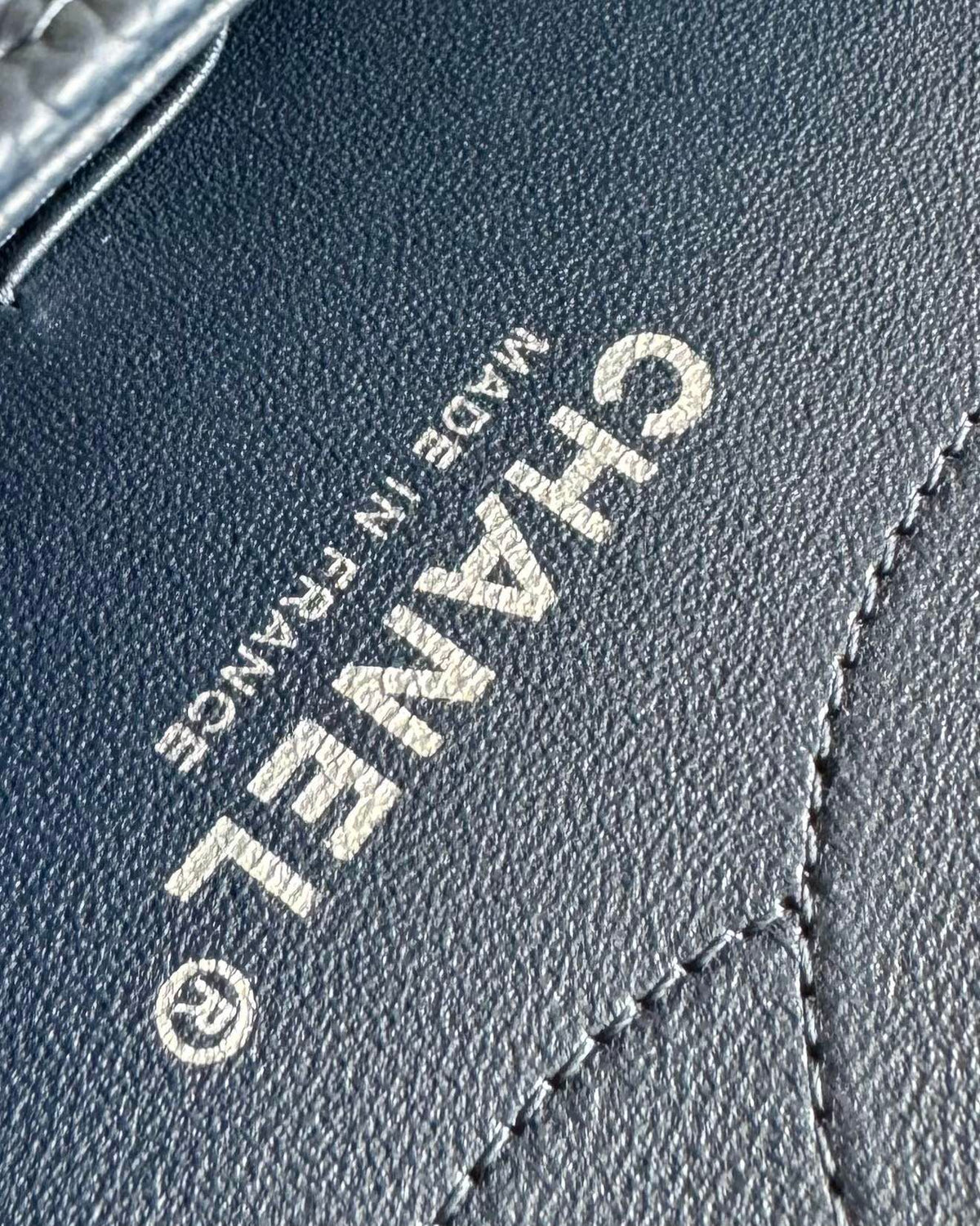 Exclusive real shot of classic ball pattern caviar cowhide 1113Jumbo entirely imported original cowhide CF..MM directly regarded as high-end quality size 30Cm gold and silver buckle in stock P1180