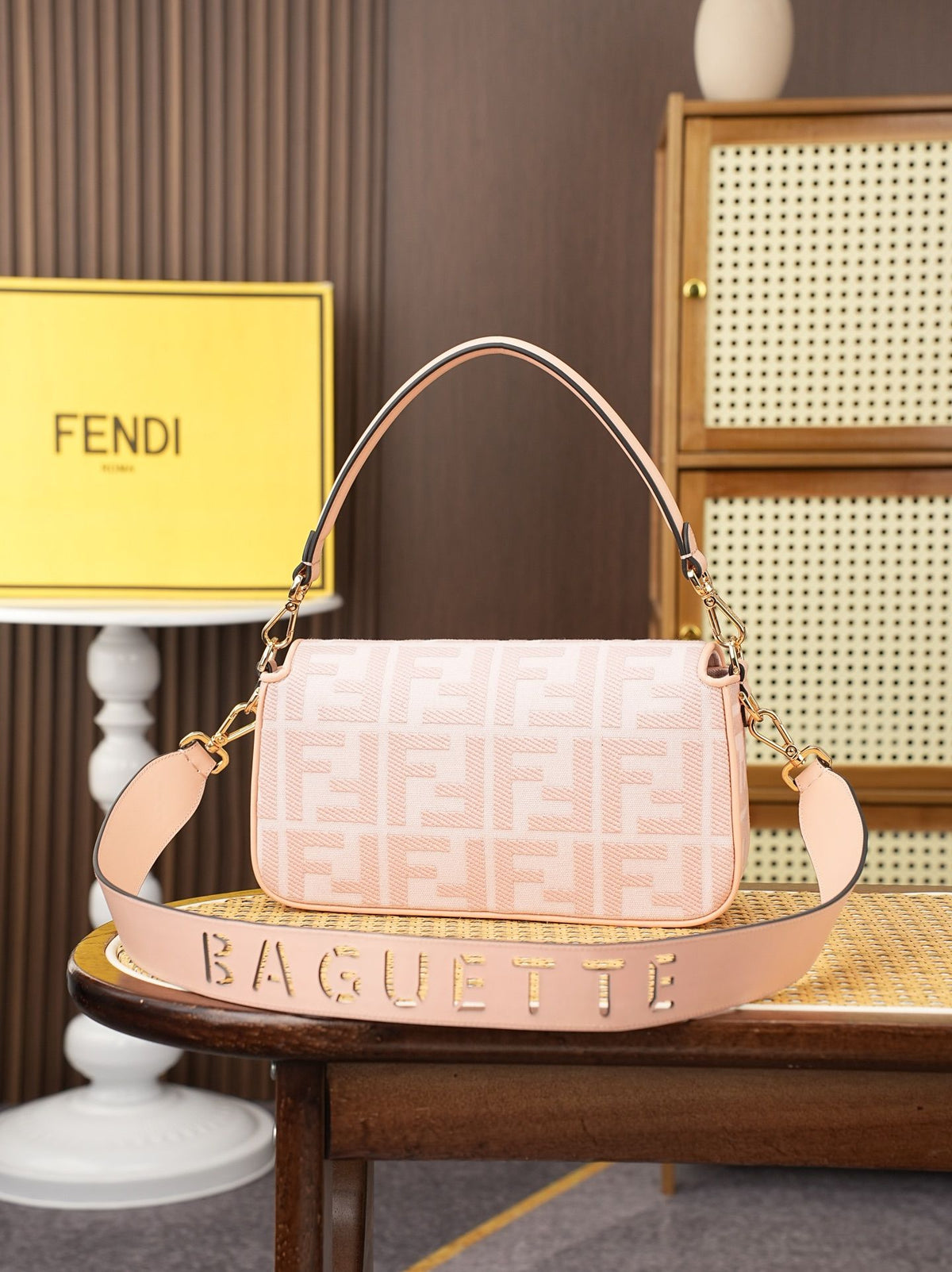 Model 6005, size 266.5 x 13.5 cm