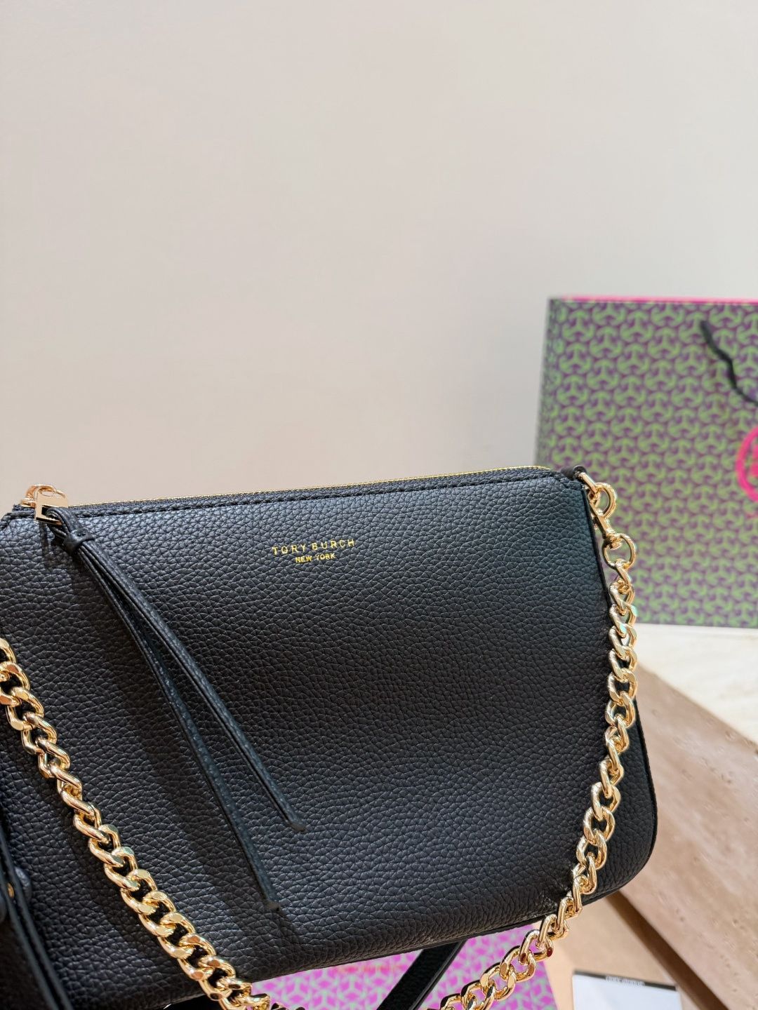 Tory Burch/Tory Burch Mahjong Bun is of moderate size Original order, custom made with origin label, imported fabric, super good texture and feel, durable and shiny hardware, non fading, single shoulder crossbody bag, fashionable and versatile, everything
