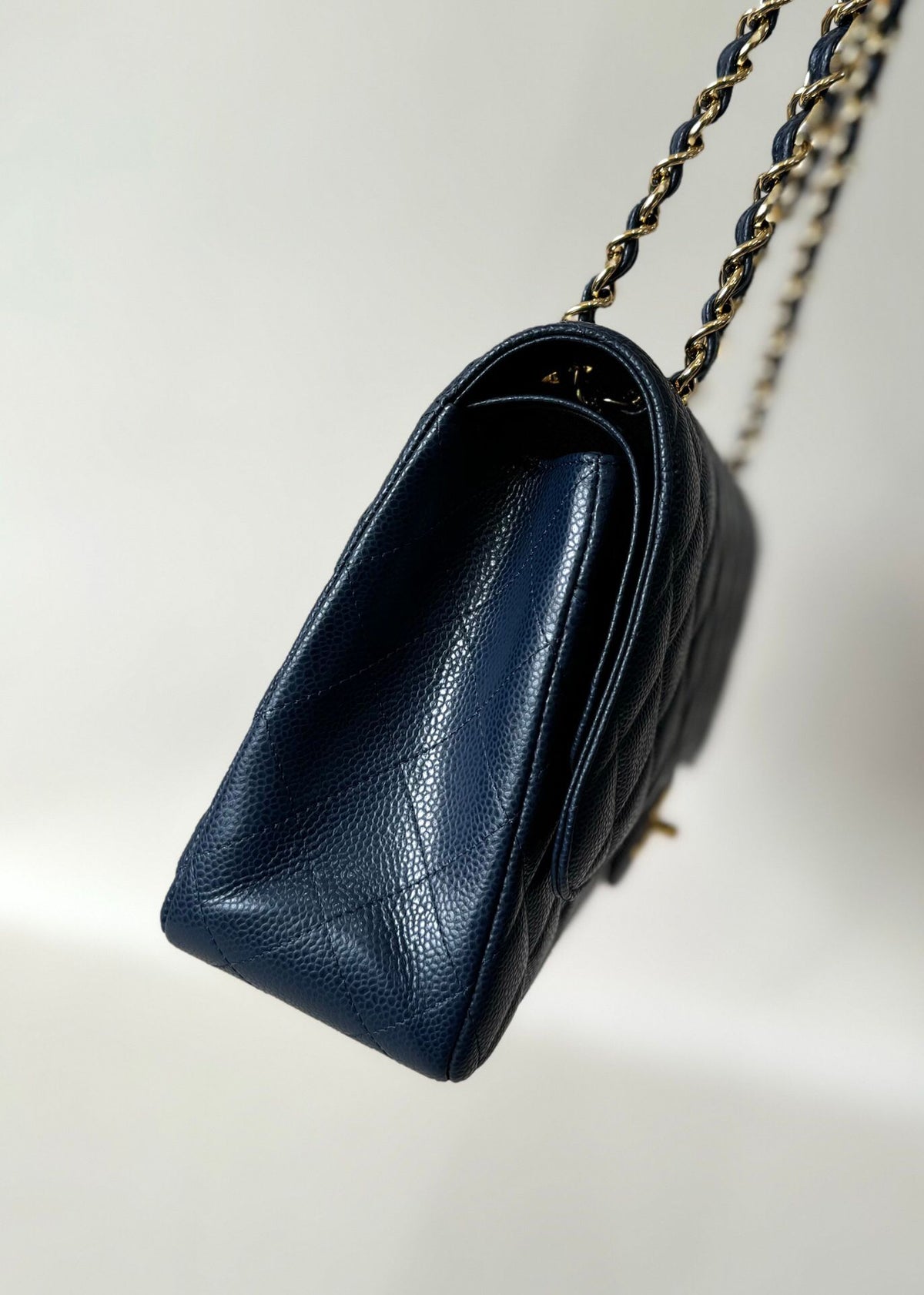 Exclusive real shot of classic ball pattern caviar cowhide 1113Jumbo entirely imported original cowhide CF..MM directly regarded as high-end quality size 30Cm gold and silver buckle in stock P1180