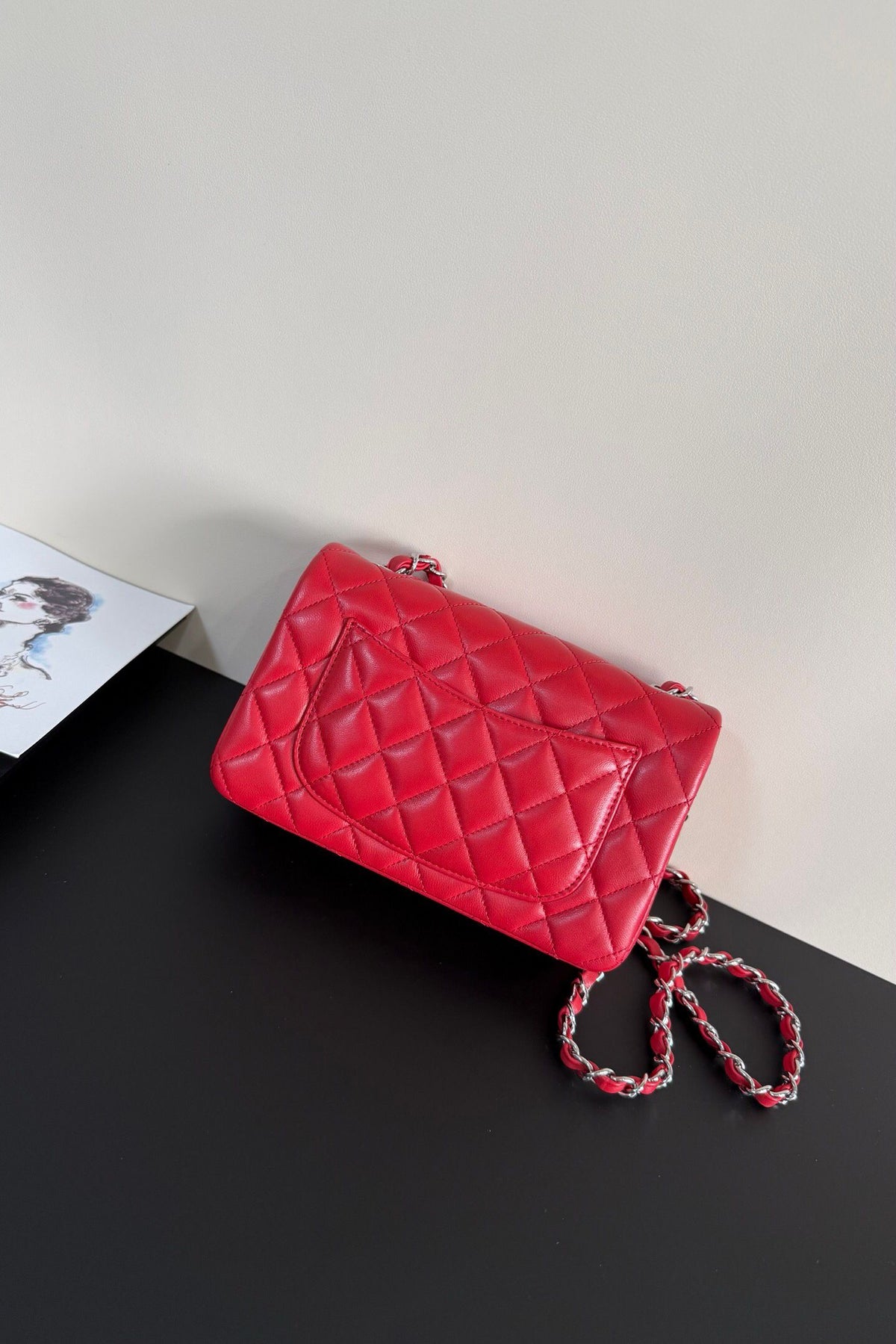 Upgraded version (full leather inside and outside) CF 20cm lambskin. Exclusive product in the market. Please see the pictures for leather details and workmanship. It is perfect. Welcome to compare. 116 red silver buckle.