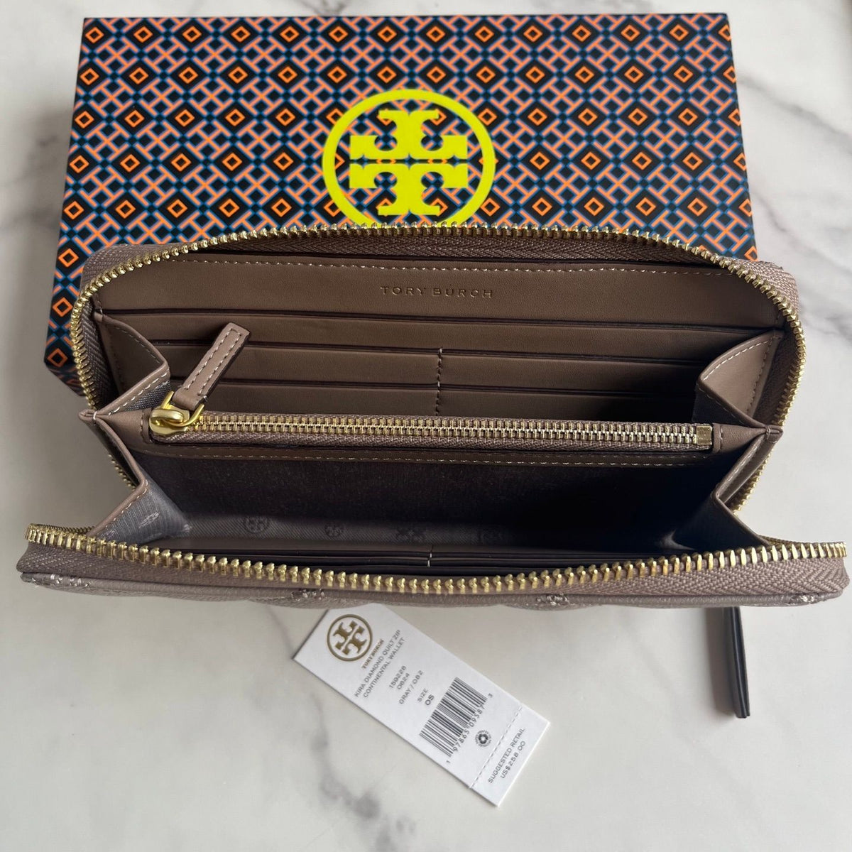 Classic and popular zipper bag with frosted black, black, and gray color, size 19.510
