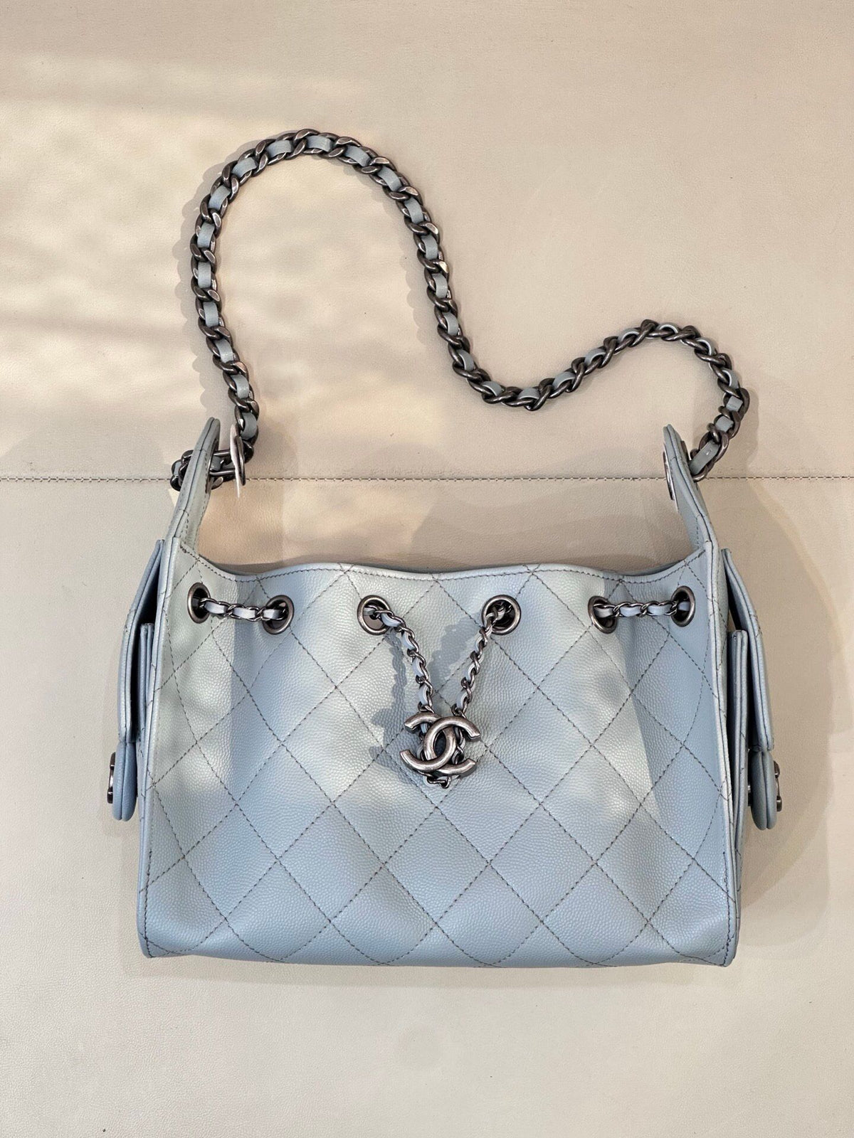 New releases are always a surprise. This year is no exception. The appearance of the 25C early spring series bags has reached a new level.