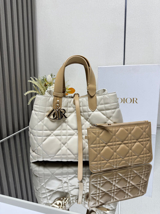 Toujours handbag [chalk white with camel leather medium]