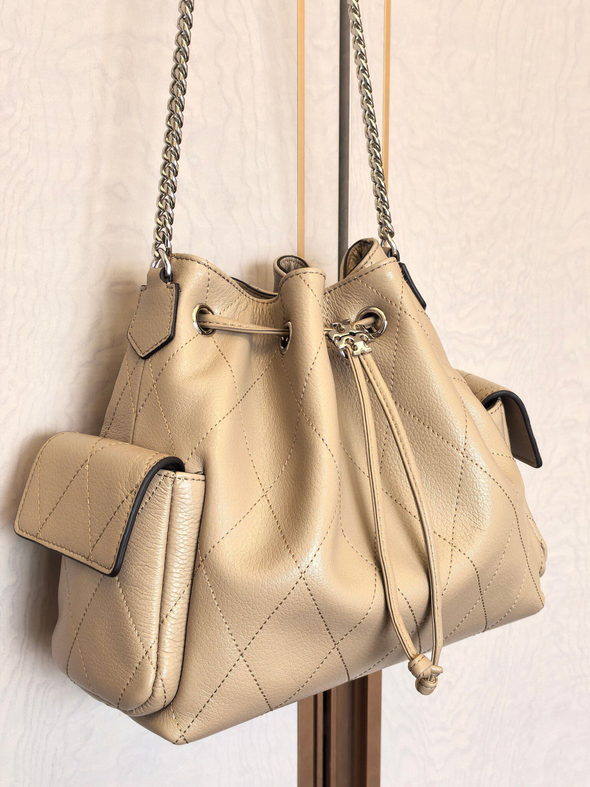 [Number 1517] The small account will never go out of style | The Dream Love Bag has been fiercely grasped by this TB, featuring a classic diamond grid and a vintage gold chain with a built-in noble filter