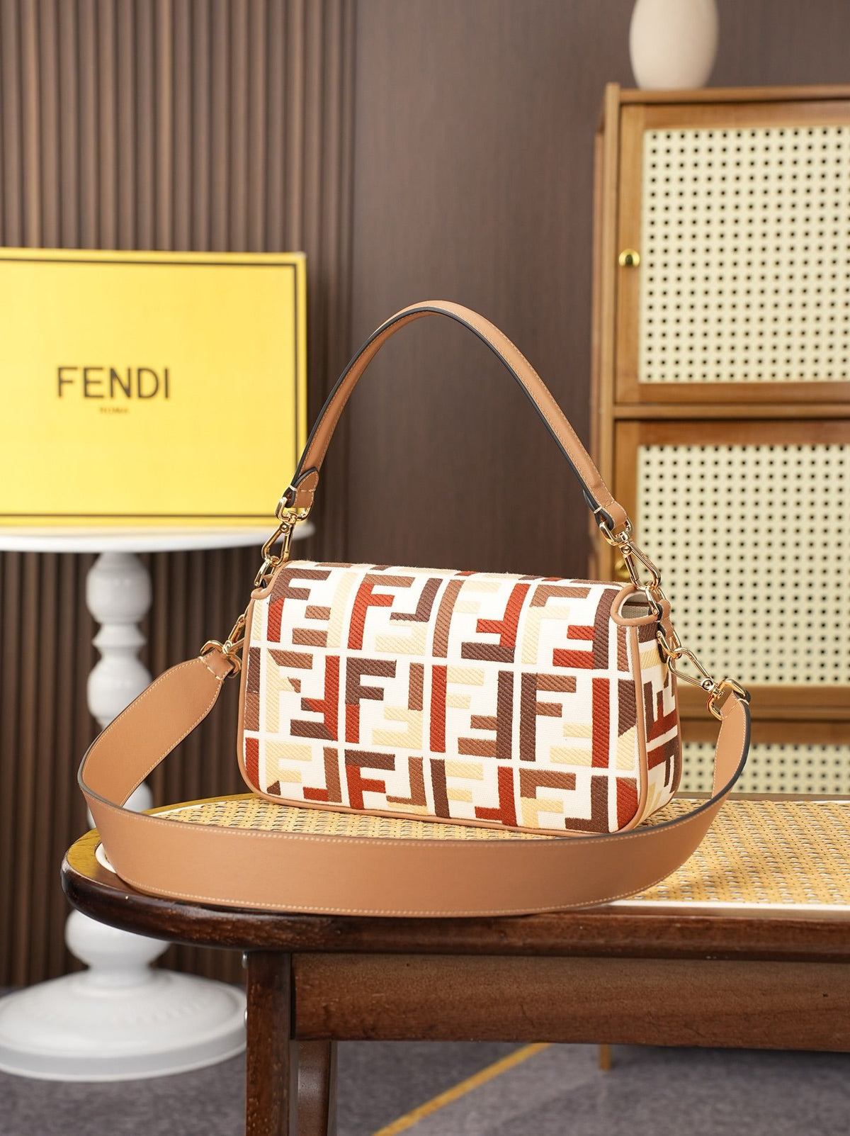 Model 6005, size 266.5 x 13.5 cm