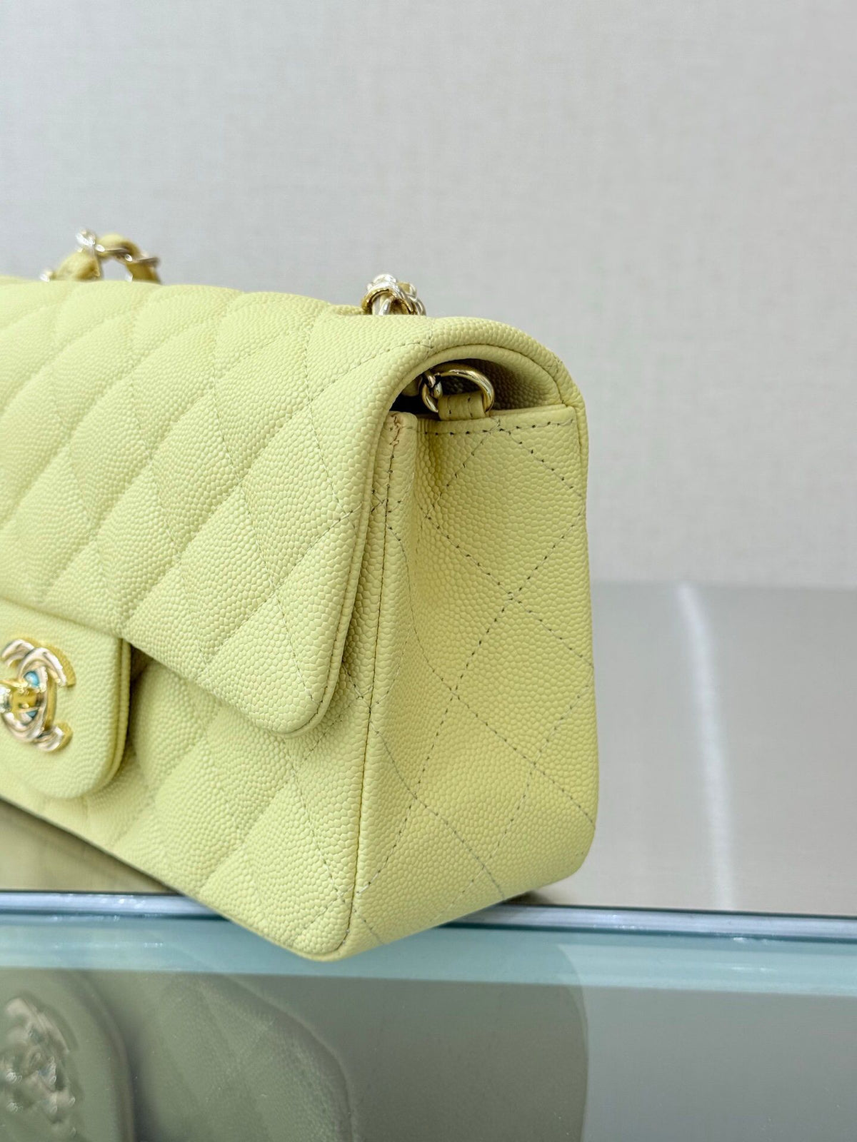 Upgraded version with chip 20 chick yellow