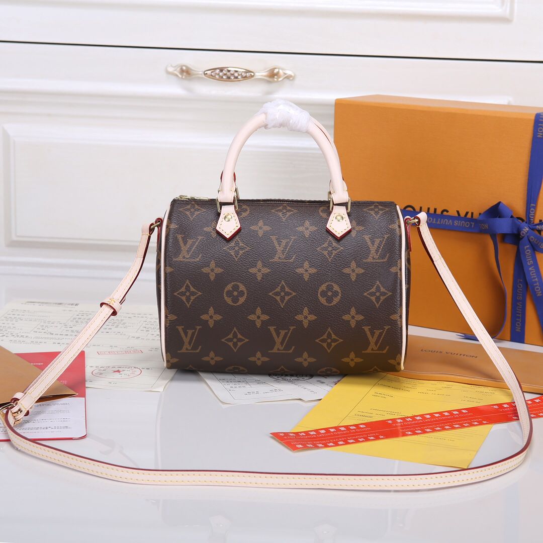 The highest version of the original factory leather top of the line original single with a full set of packaging top of the line original single LV bag handbag is made of classic Monogram canvas Nano Speedy handbag, which exudes ultimate femininity and