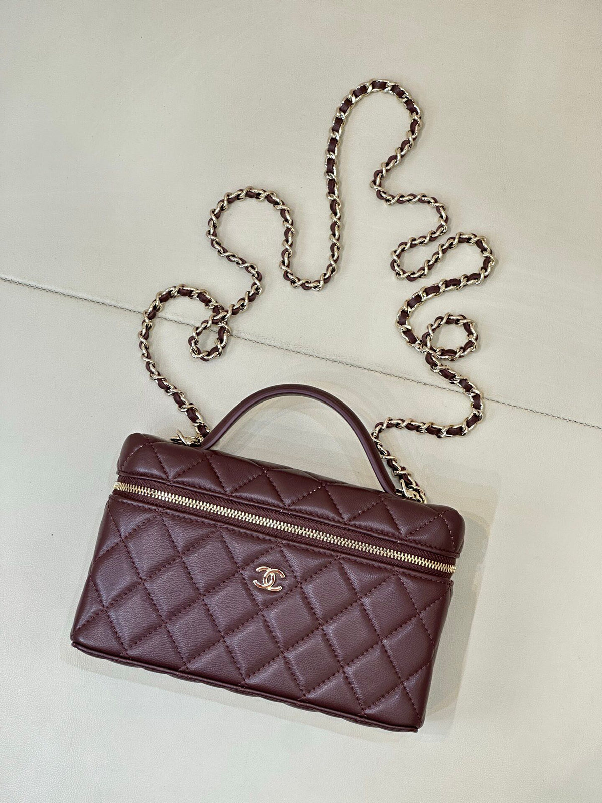 Classic double p lunch box bag. This little cutie is the best out of stock among the new models.