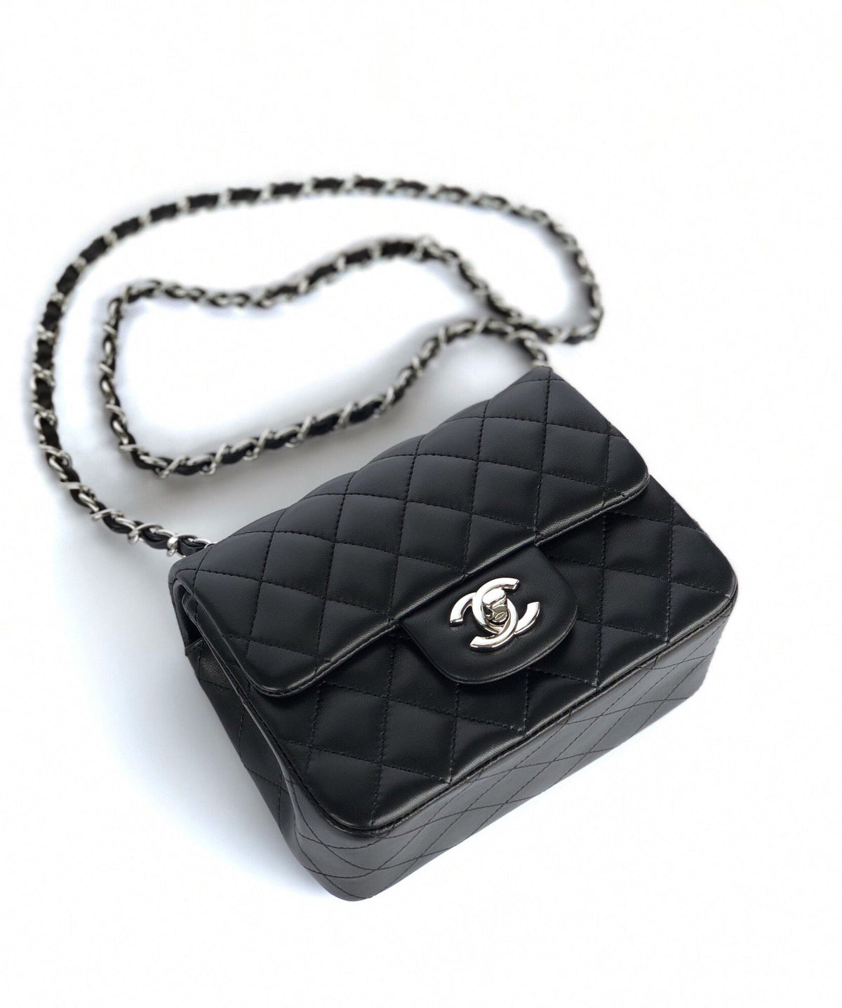 Fatty Fang Mini 17cm CF has a very feminine elegance, inherits the classics, is listed as the historical sales champion, and is an indispensable item in every pink fan’s wardrobe. 17cmp650 sheepskin