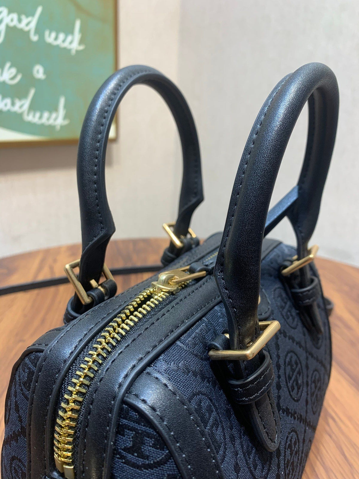 Number 1620 TORY BURCH Tang Li Bai Qi
