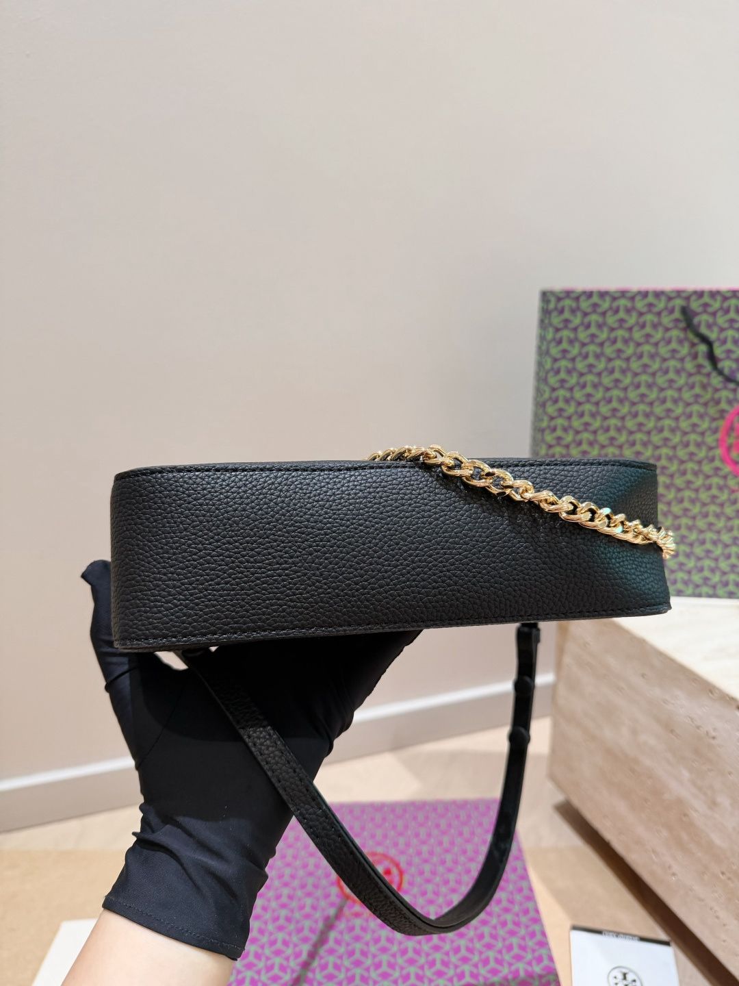 Tory Burch/Tory Burch Mahjong Bun is of moderate size Original order, custom made with origin label, imported fabric, super good texture and feel, durable and shiny hardware, non fading, single shoulder crossbody bag, fashionable and versatile, everything