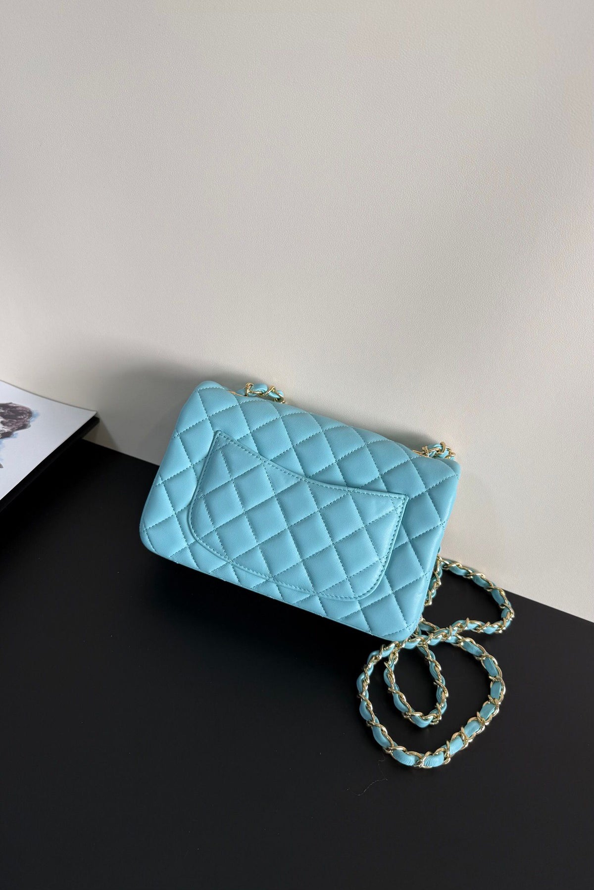 Upgraded version (full leather inside and outside) CF 20cm lambskin. Exclusive good product on the market. Please see the pictures for leather details and workmanship. It is perfect. Welcome to compare 116 Tiffany Blue Gold.