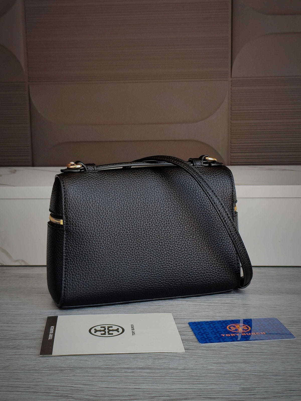 TB new Tory Burch lychee patterned cowhide box bag, cowhide makeup bag, single shoulder, single shoulder, crossbody, or handbag is both suitable