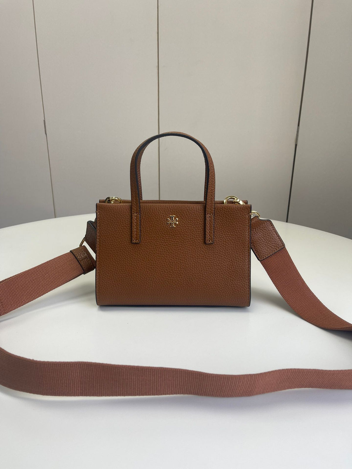 Story Burch ELLA tote, natural drop cowhide crossbody, bill of lading shoulder bag size 19.5x14.5x7, number H089 P370