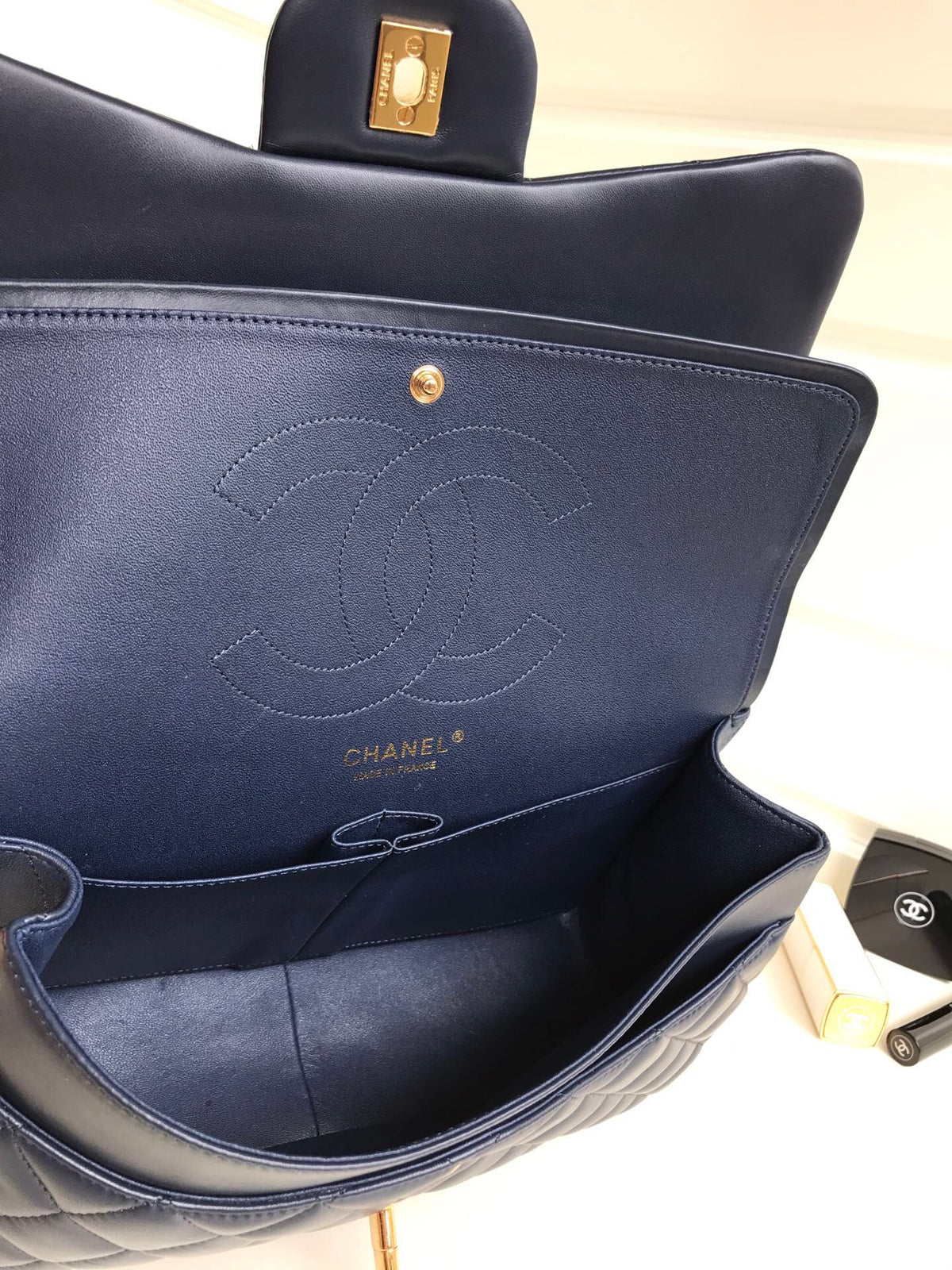 Upgraded version A1113 So beautiful that no one has friends CF Classic diamond series Original lambskin small buckle version Professionally customized heavyweight hardware shoulder straps Handmade wiring Lining leather Exquisite hot stamping font Uniform
