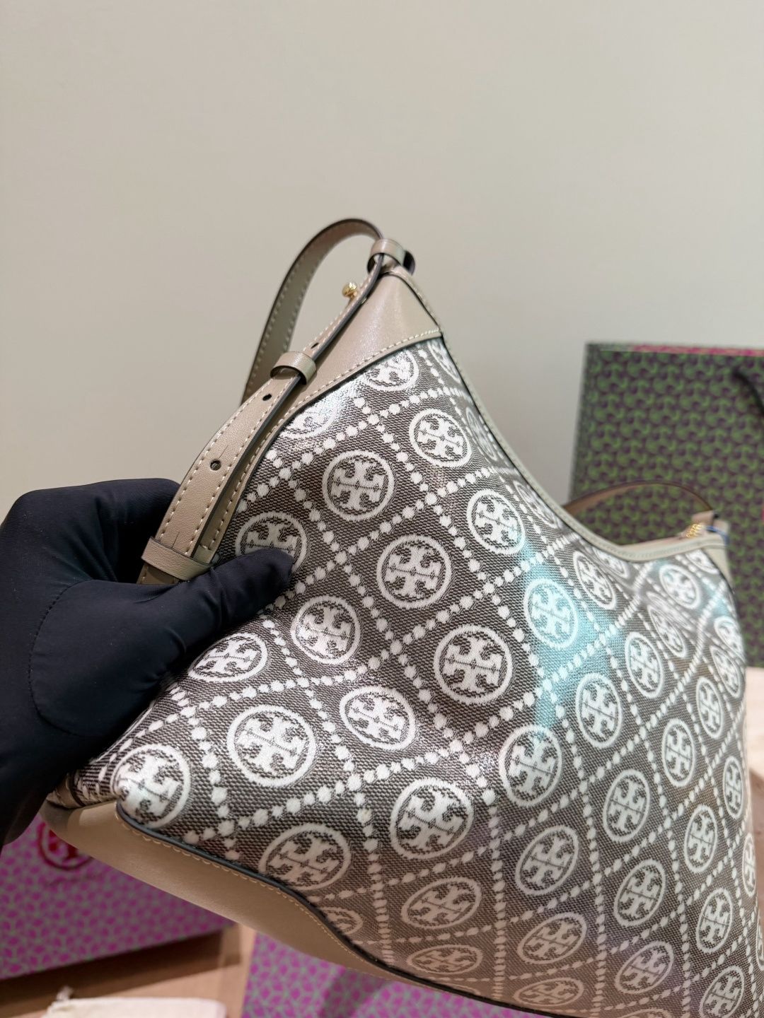 Tory Burch Hobo Underarm Bag