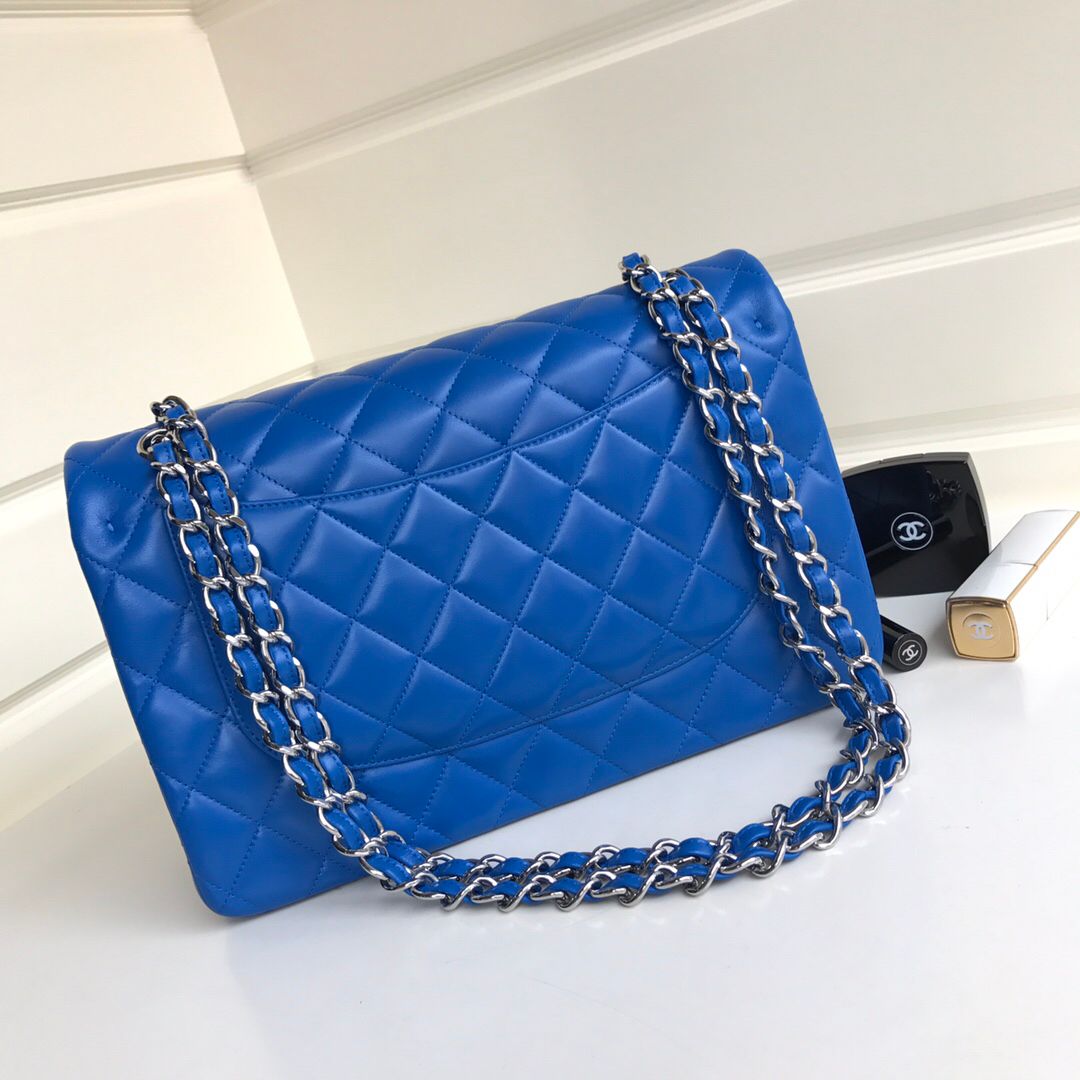 Upgraded version A1113 So beautiful that no one has friends CF Classic rhombus series Original lambskin small buckle version Professionally customized heavyweight hardware shoulder straps Handmade wiring Matching with same color lining Exquisite hot stamp